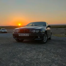 BMW E39 2001