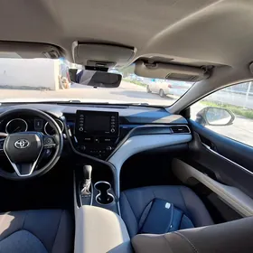 Toyota Camry 2022