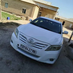 Toyota Camry 2010