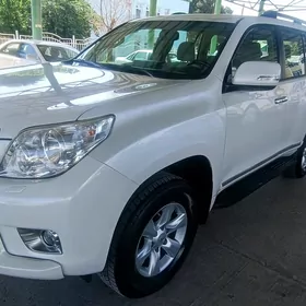 Toyota Land Cruiser Prado 2011