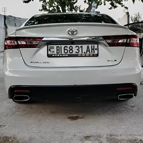 Toyota Avalon 2015