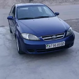 Daewoo Lacetti 2004