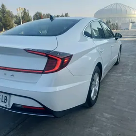 Hyundai Sonata 2021