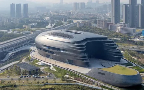 Hytaýyň Şençžen şäherinde Zaha Hadid taslamasy boýunça gurlan ylym muzeýi açyldy