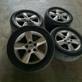LAND CRUISER
