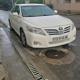 Toyota Camry 2010