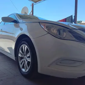 Hyundai Sonata 2011