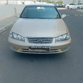 Toyota Camry 2000