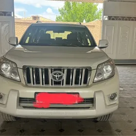 Toyota Land Cruiser Prado 2012
