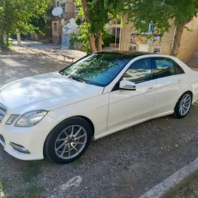 Mercedes-Benz E350 2010