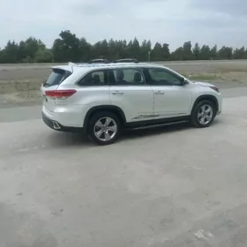 Toyota Highlander 2018