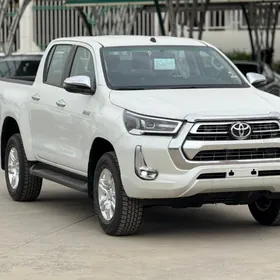 Toyota Hilux 2025
