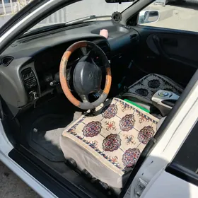 Nissan Primera 1995