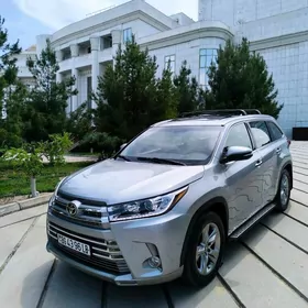 Toyota Highlander 2015