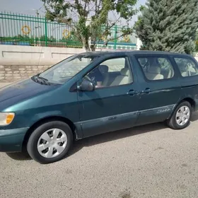 Toyota Sienna 1998