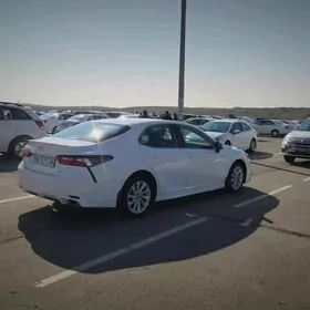 Toyota Camry 2022