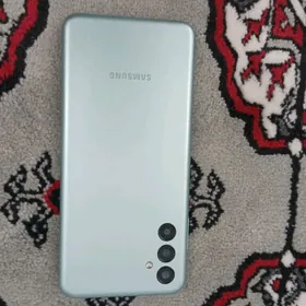 Samsung M 13