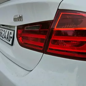 BMW F30 2011