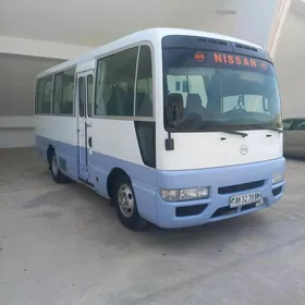 Nissan Civilian 2010