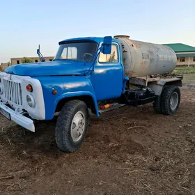 Gaz 53 1990