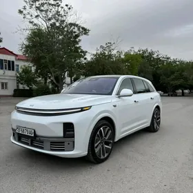 LiXiang L7 2025