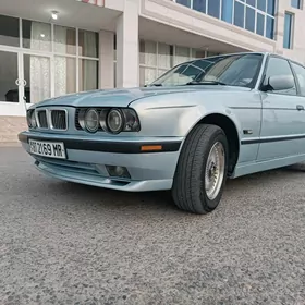 BMW 525 1993