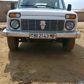 Lada Niva 2013