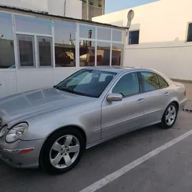 Mercedes-Benz E320 2003