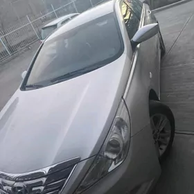 Hyundai Sonata 2010