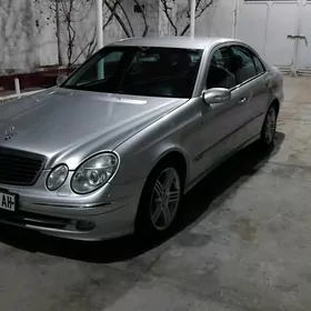 Mercedes-Benz E320 2003