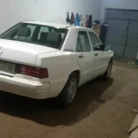 Mercedes-Benz 190E 1989
