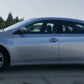 Toyota Avalon 2013