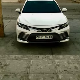 Toyota Camry 2020