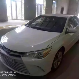 Toyota Camry 2017