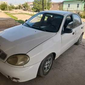 Daewoo Lanos 1998