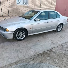 BMW 528 2003