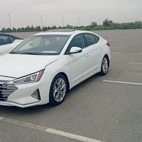 Hyundai Elantra 2020