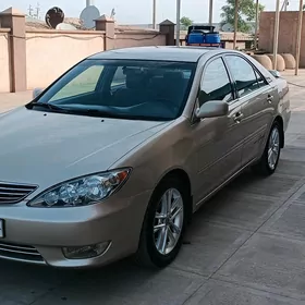 Toyota Camry 2005