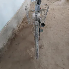 AÝST