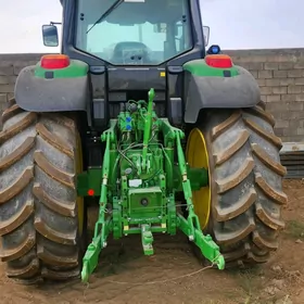 John Deere 2020