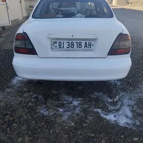 Daewoo Leganza 1997