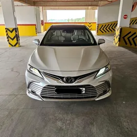 Toyota Camry 2022