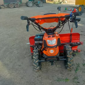MTZ T-28 2025