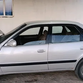 Toyota Sprinter 1995