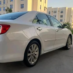 Toyota Camry 2013