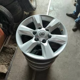 Prada Hilux Disga R 17