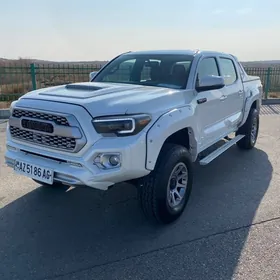 Toyota Tacoma 2016