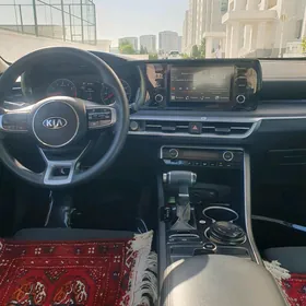 Kia K5 2020