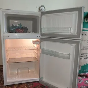 mini holodilnik