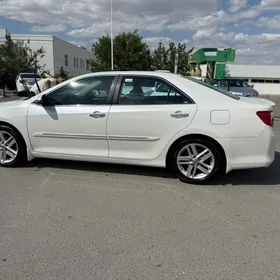 Toyota Camry 2014